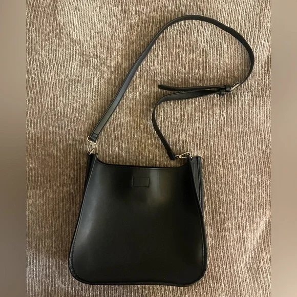 Steve Madden Crossbody purse - Picture 2 of 2